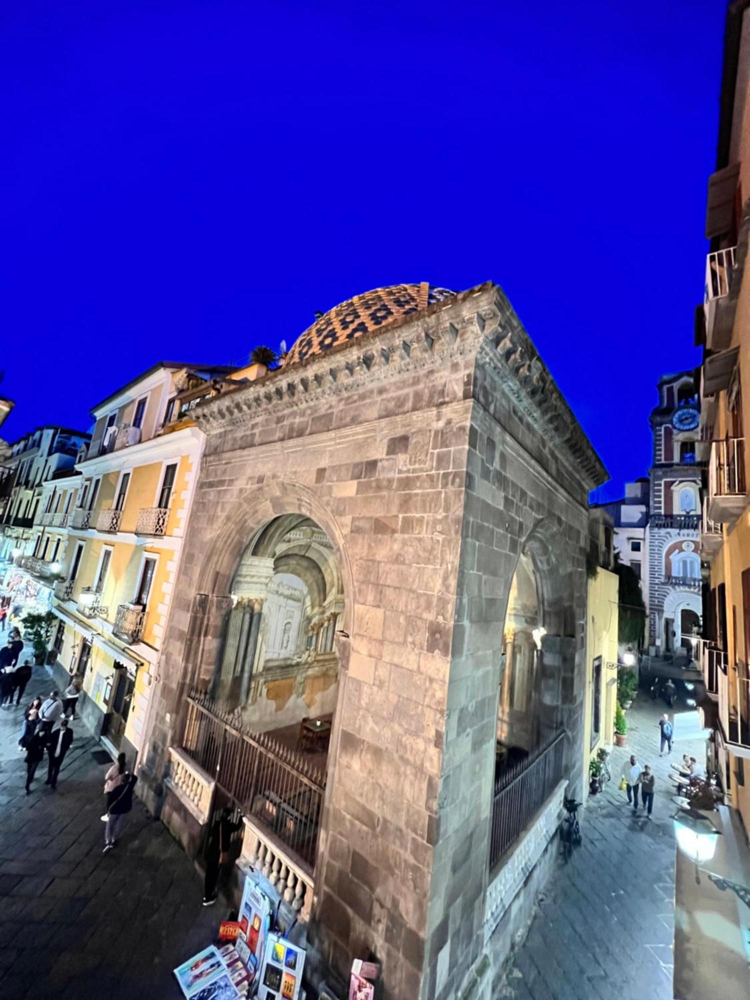 Appartamento Palazzo Ammone - Sedil Dominova Sorrento Esterno foto