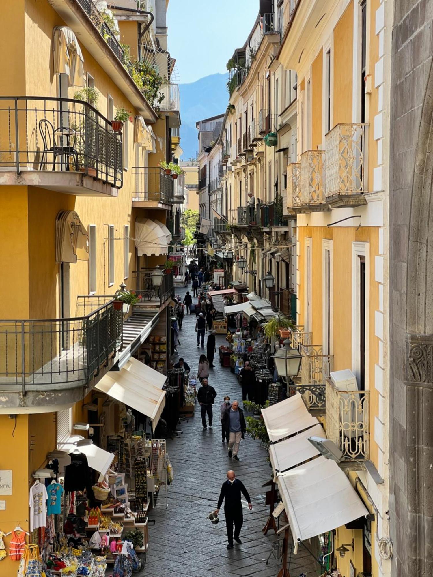 Appartamento Palazzo Ammone - Sedil Dominova Sorrento Esterno foto